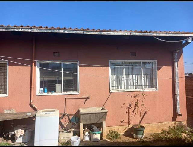 3 BEDROOM HOUSE FOR SALE IN ALEXANDRA